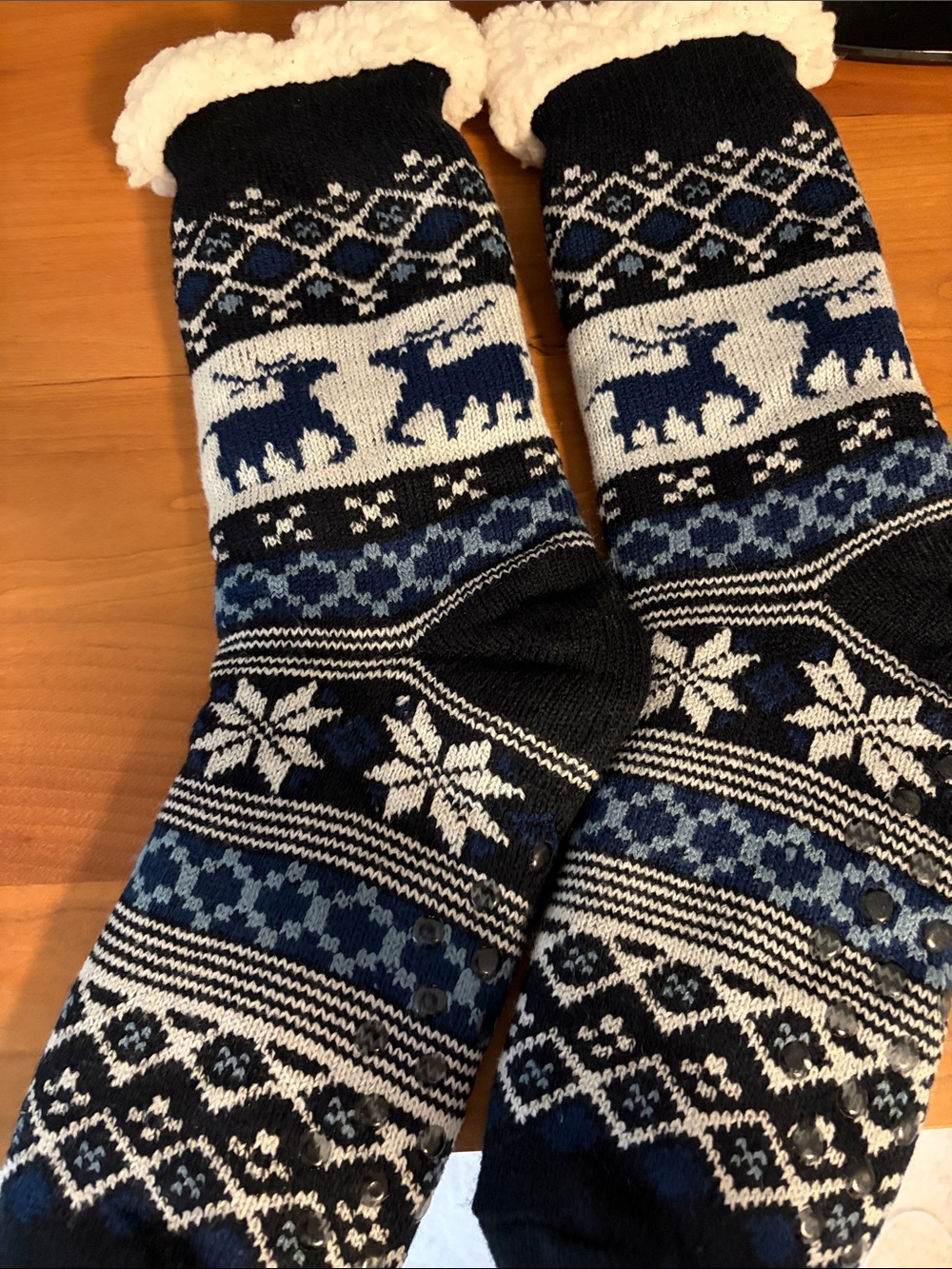 Cozy Nordic Pattern Sherpa-Lined Crew Socks - Navy/White